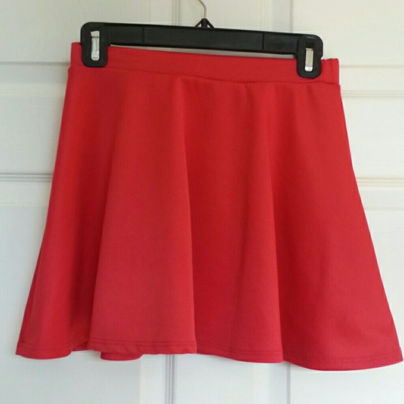 Wet Seal Dresses & Skirts - Wet Seal Mini Skater Skirt